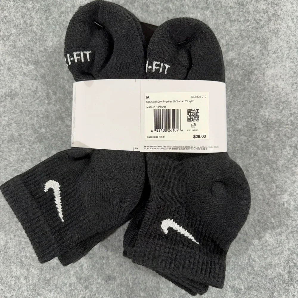 Nike everyday plus